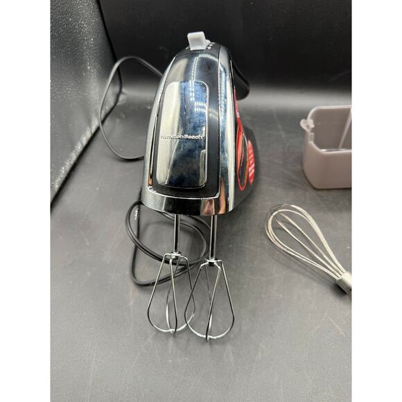 Hamilton Beach- Electric Hand Mixer - Picture 4 of 6